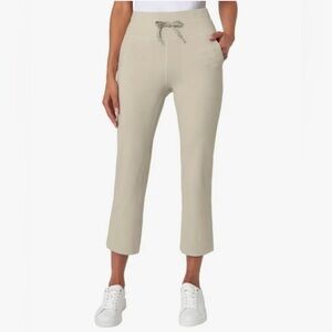 Mondetta Light Tan/Feather Gray Cropped Pants
